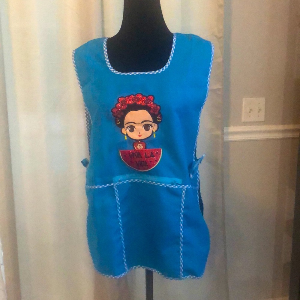 Blue Apron with middle Zipper
